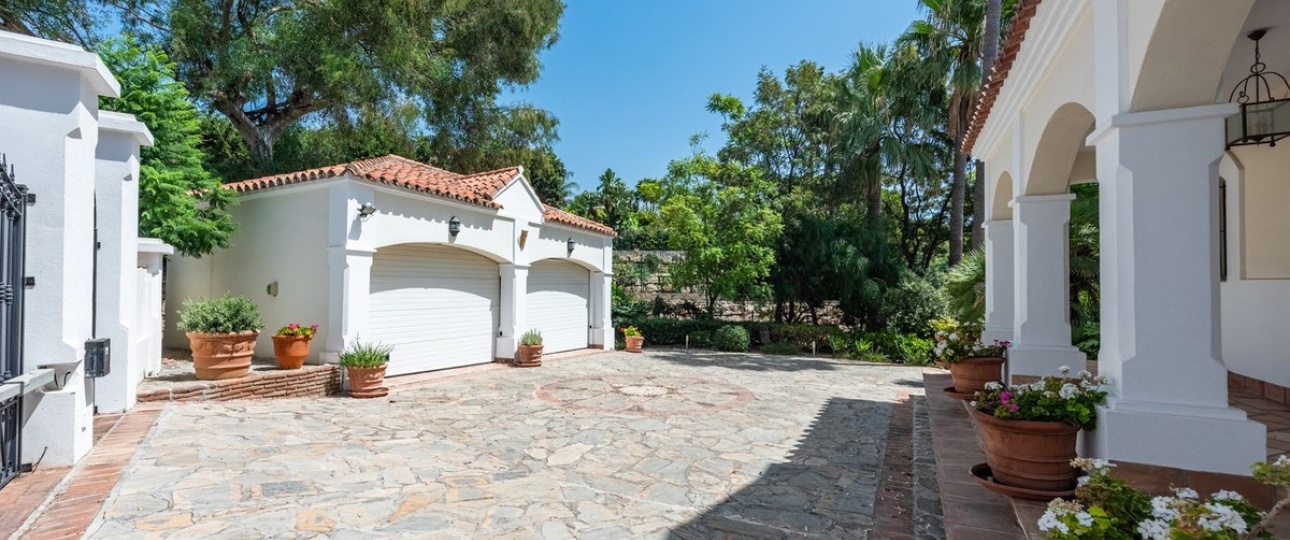 Resale - Villa - Marbella - Nueva Andalucía