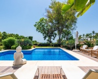 Resale - Villa - Marbella - Nueva Andalucía