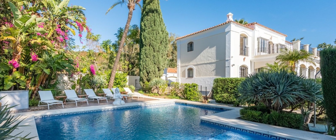 Resale - Villa - Marbella - Nueva Andalucía
