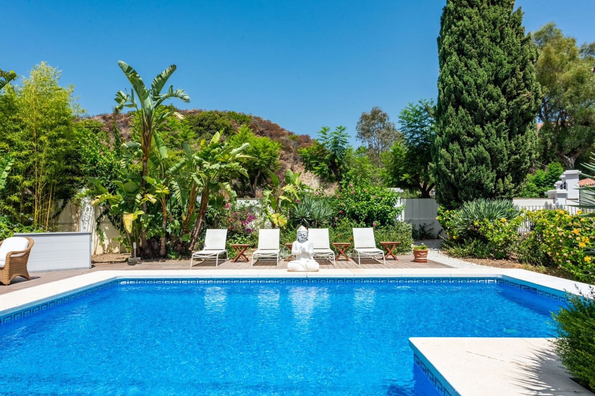 Resale - Villa - Marbella - Nueva Andalucía