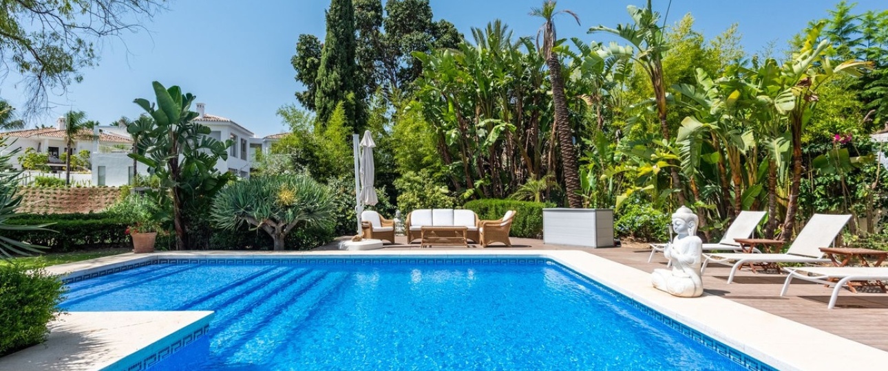 Resale - Villa - Marbella - Nueva Andalucía