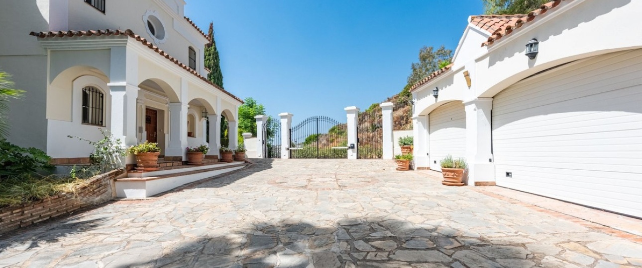 Resale - Villa - Marbella - Nueva Andalucía