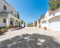 Resale - Villa - Marbella - Nueva Andalucía
