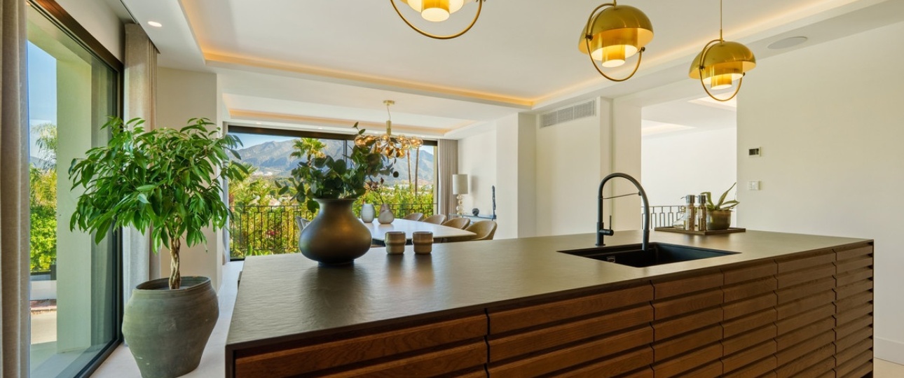 Resale - Villa - Marbella - Nueva Andalucía