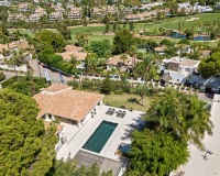 Resale - Villa - Marbella - Nueva Andalucía