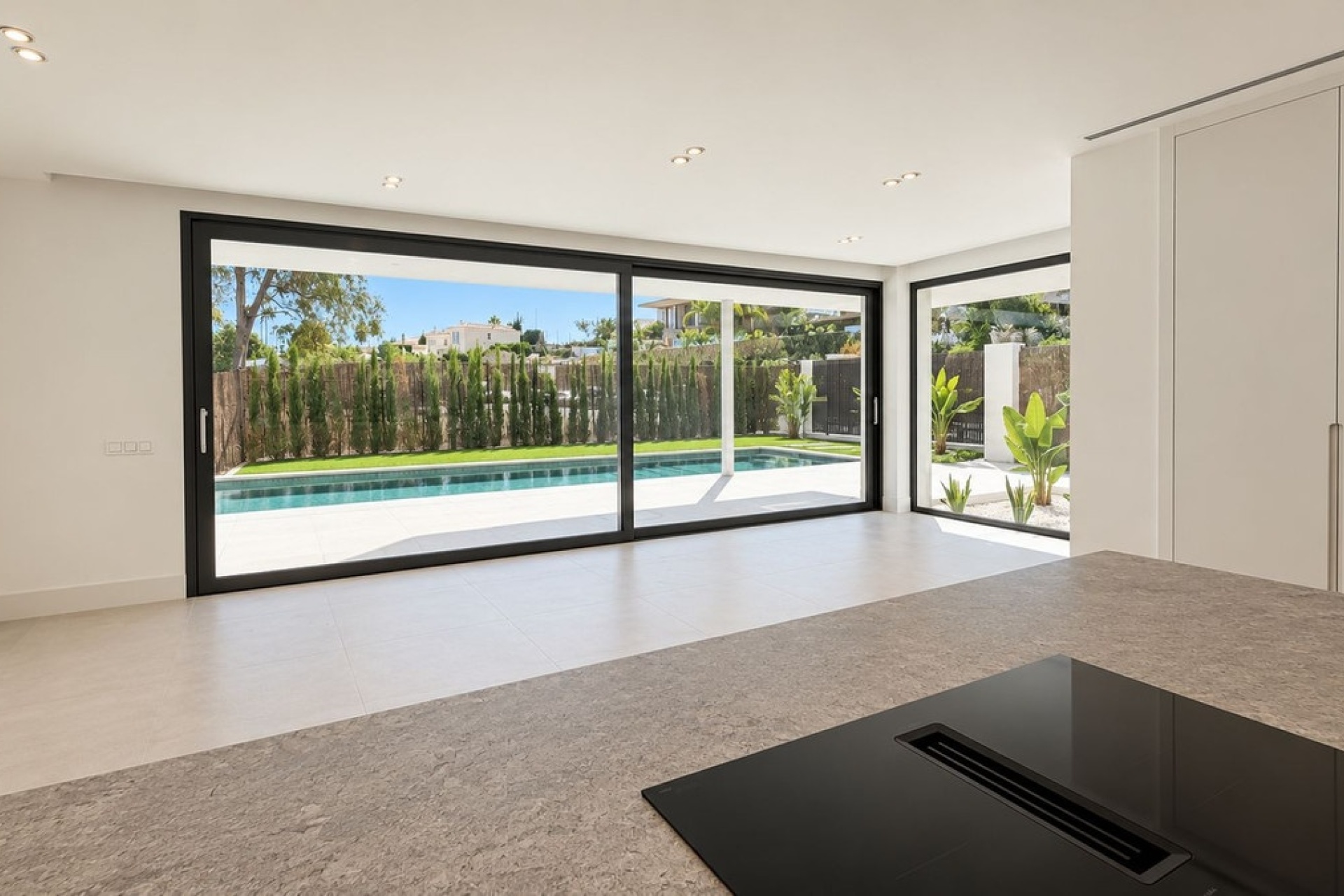 Resale - Villa - Marbella - Nueva Andalucía