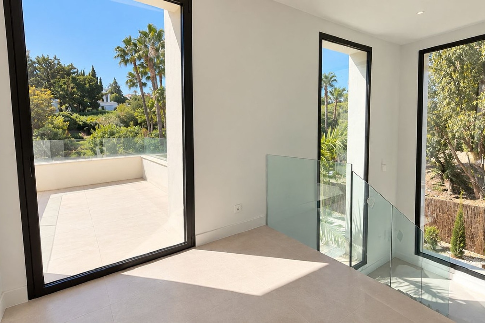 Resale - Villa - Marbella - Nueva Andalucía