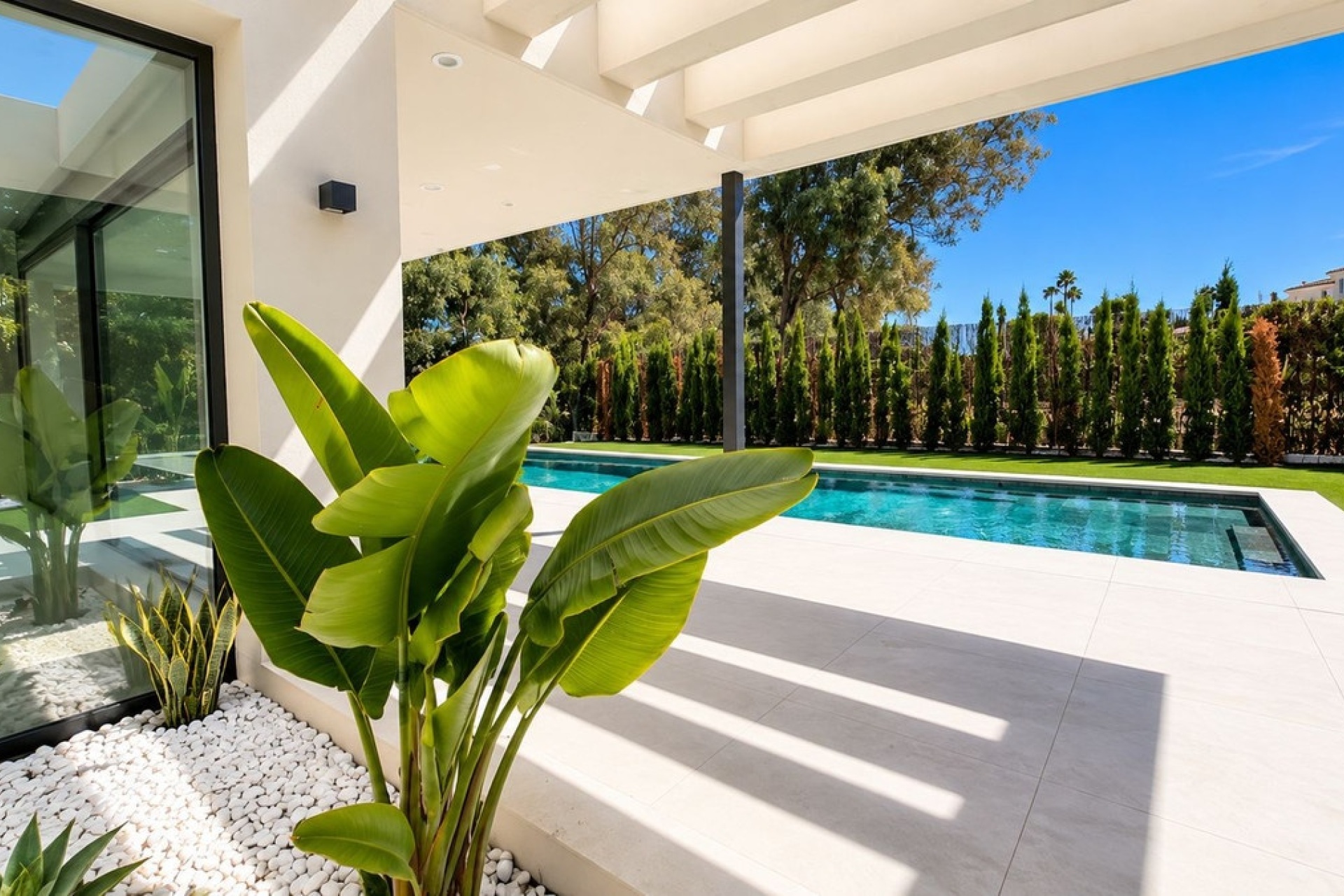 Resale - Villa - Marbella - Nueva Andalucía