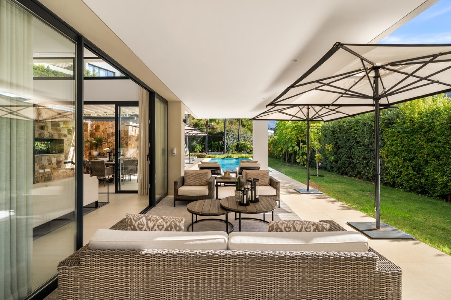Resale - Villa - Marbella - Nueva Andalucía