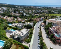 Resale - Villa - Marbella - Nueva Andalucía