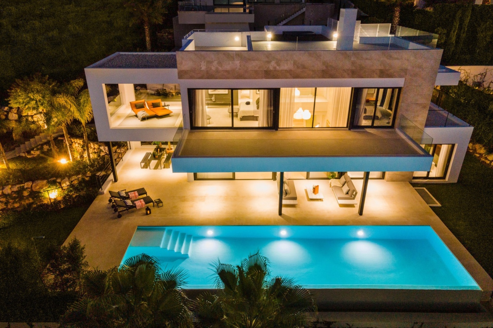 Resale - Villa - Marbella - Nueva Andalucía