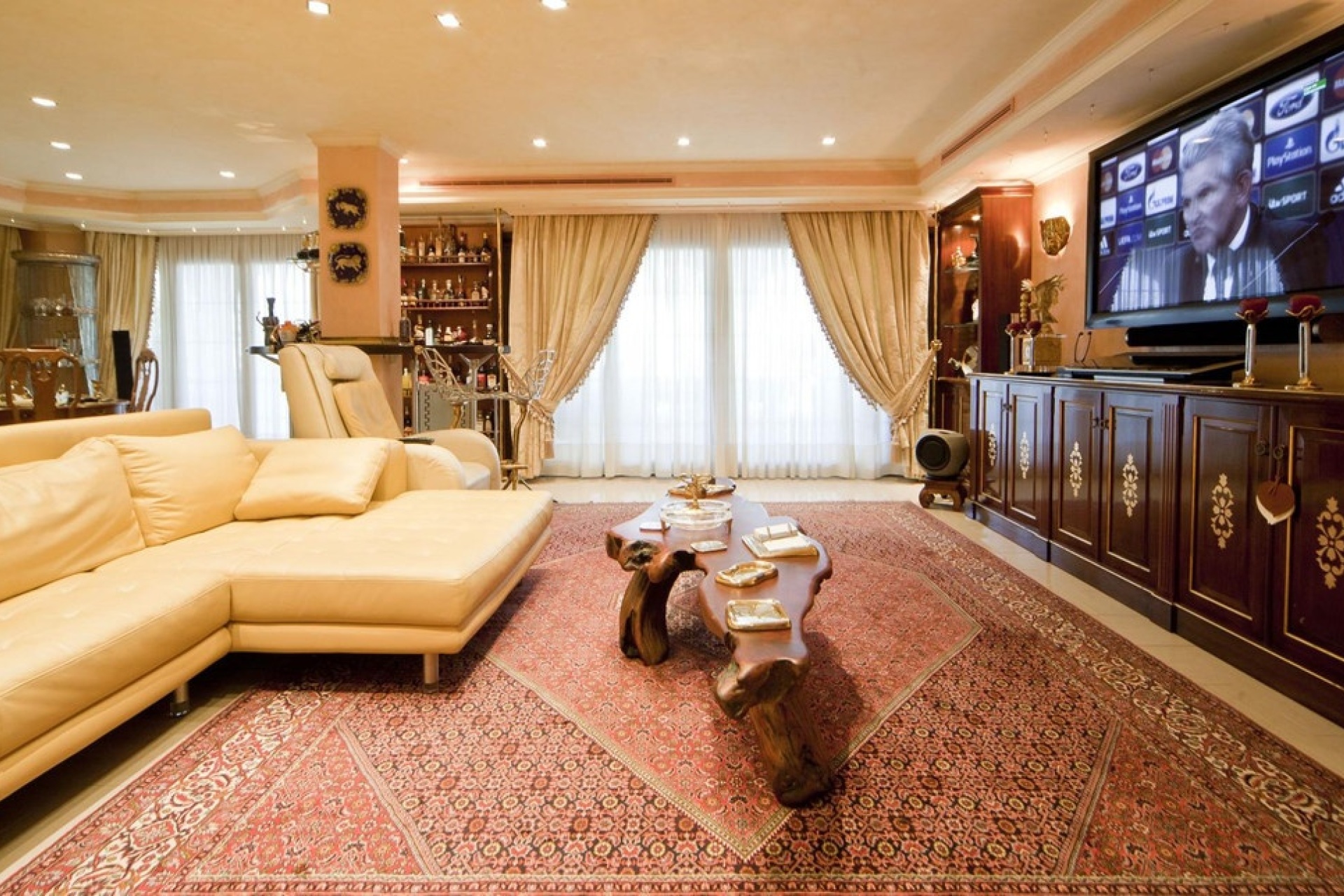 Resale - Villa - Marbella - Nueva Andalucía