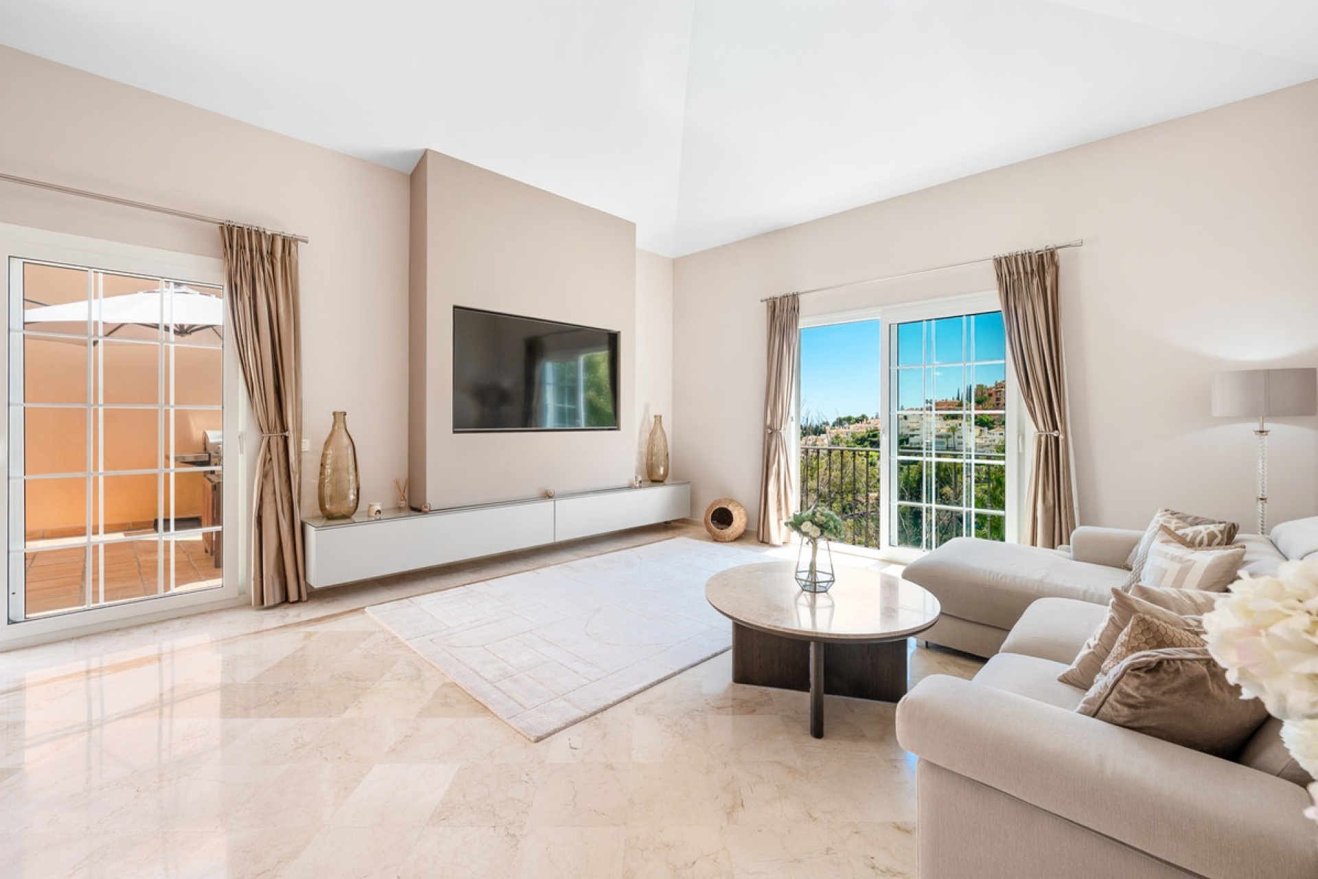 Resale - Villa - Marbella - Nueva Andalucía