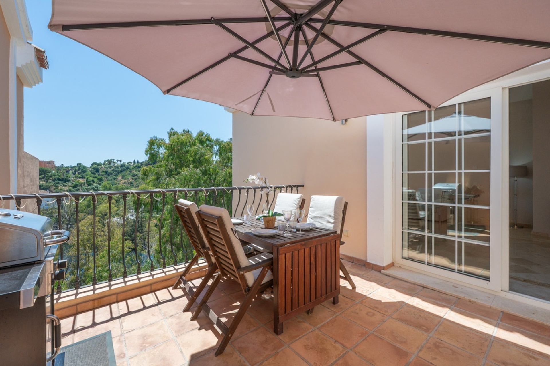 Resale - Villa - Marbella - Nueva Andalucía