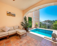 Resale - Villa - Marbella - Nueva Andalucía