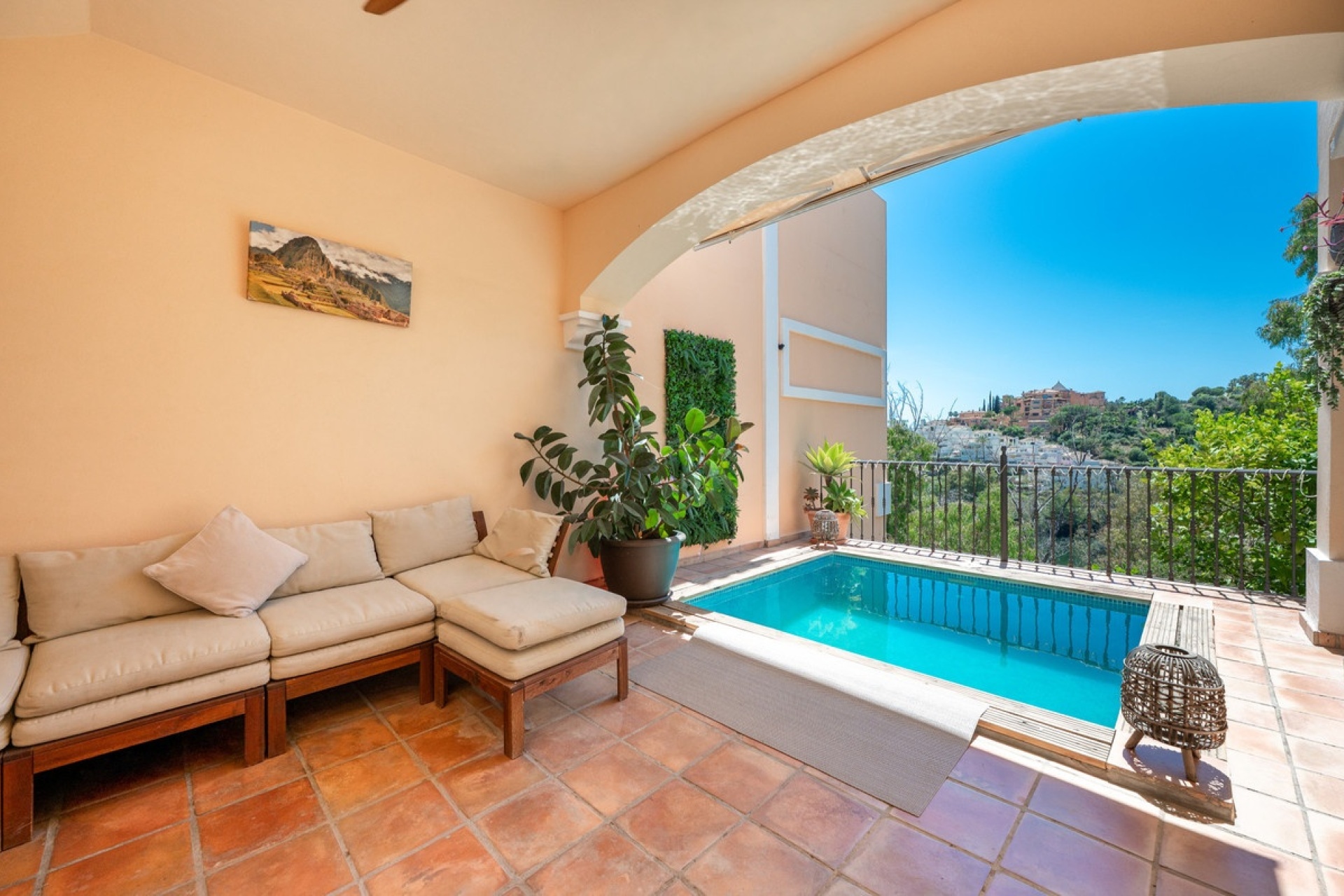 Resale - Villa - Marbella - Nueva Andalucía