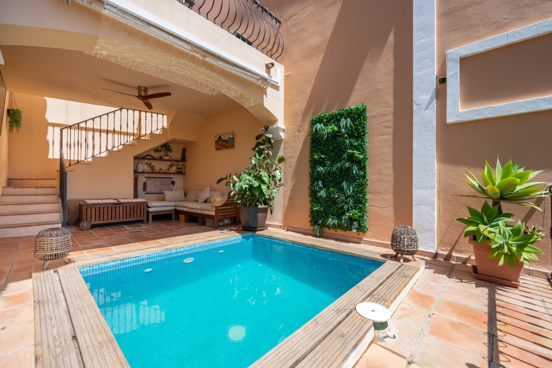 Resale - Villa - Marbella - Nueva Andalucía