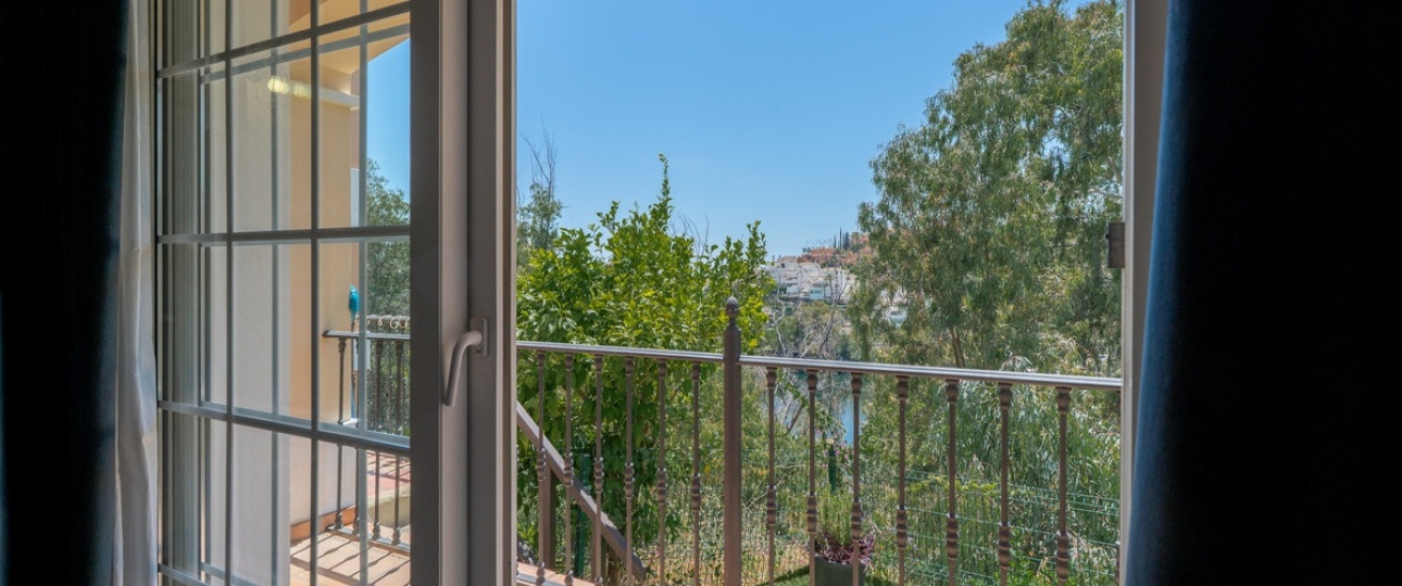 Resale - Villa - Marbella - Nueva Andalucía