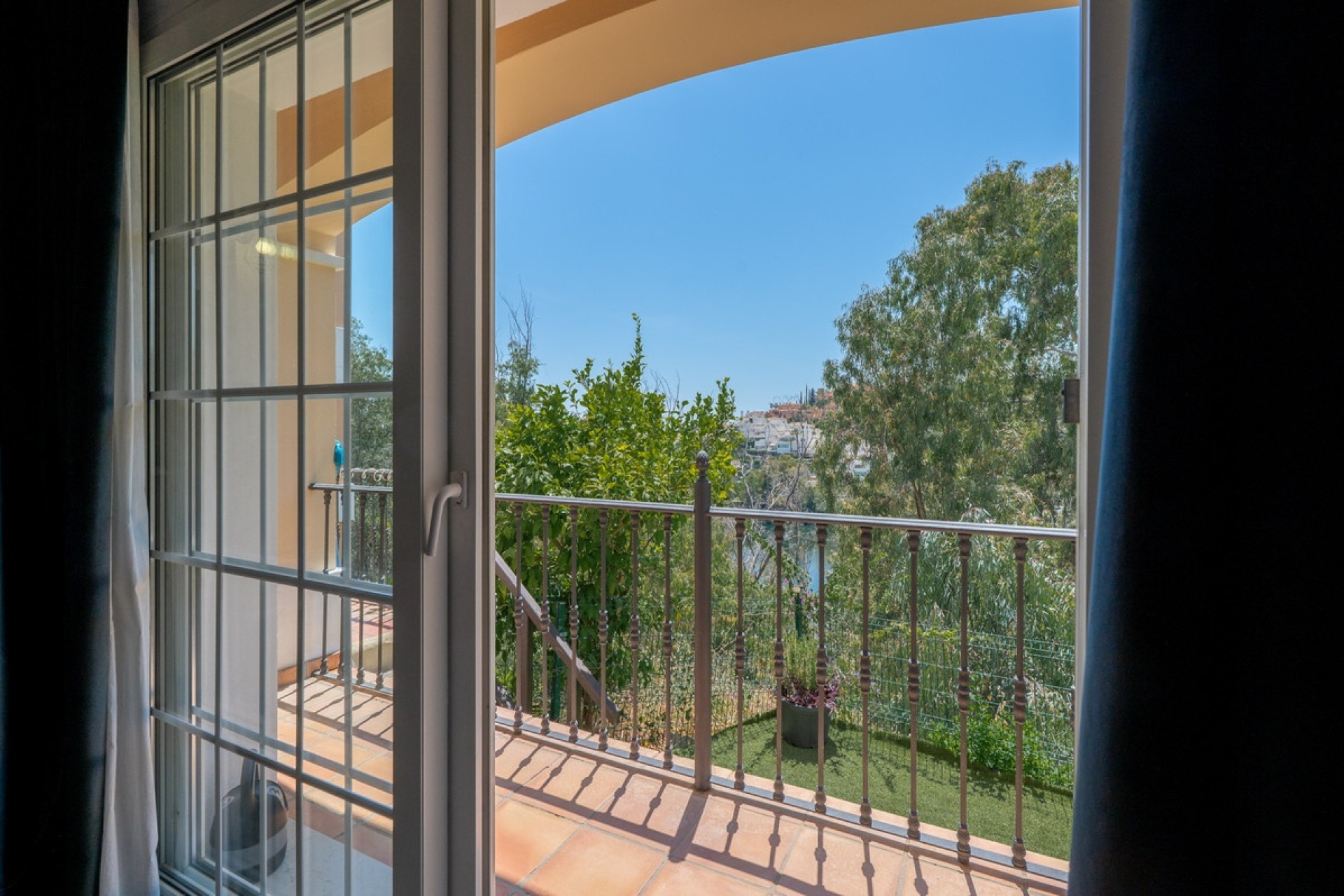 Resale - Villa - Marbella - Nueva Andalucía