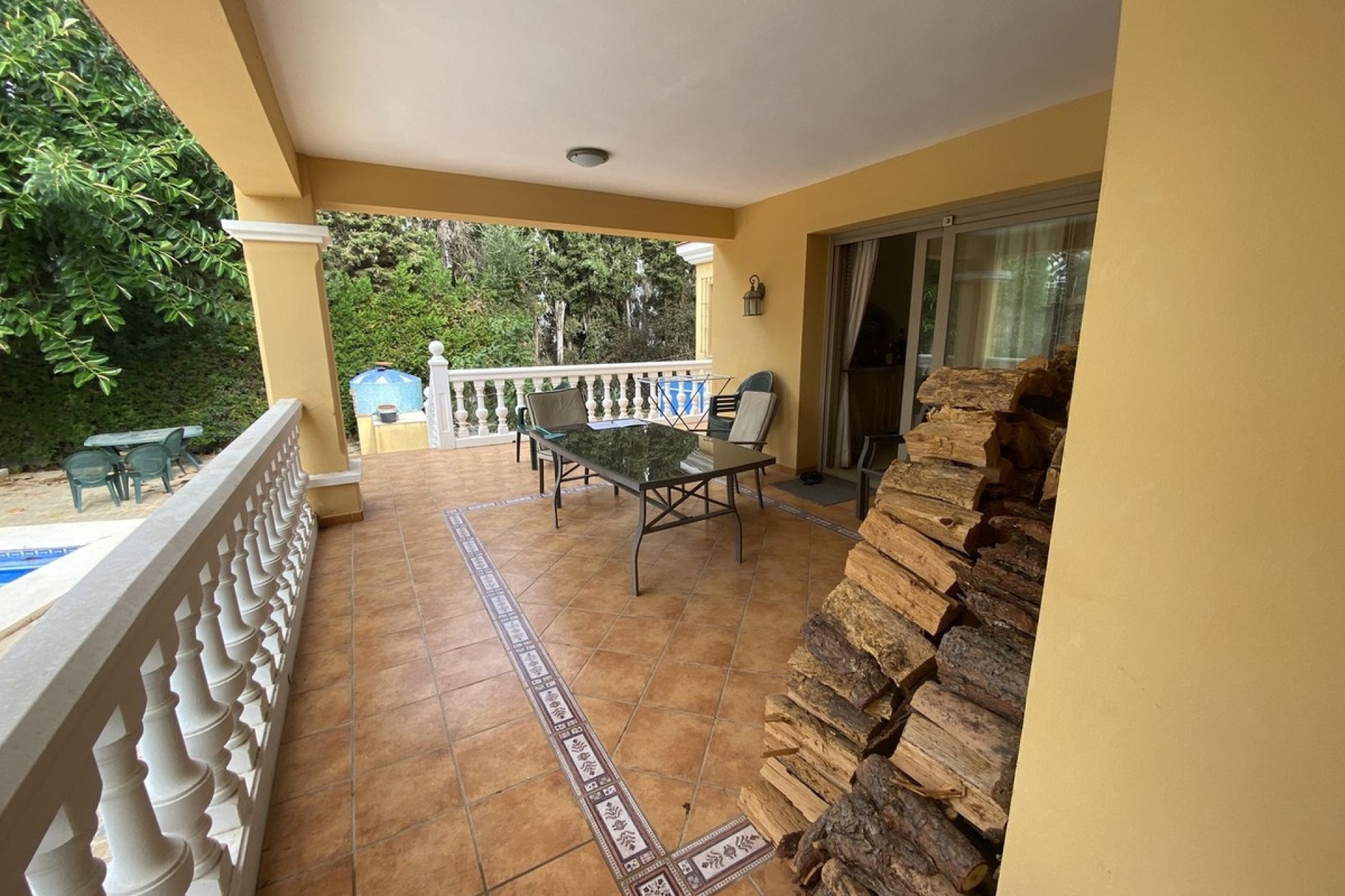Resale - Villa - Marbella - Nueva Andalucía