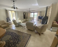 Resale - Villa - Marbella - Nueva Andalucía