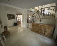 Resale - Villa - Marbella - Nueva Andalucía