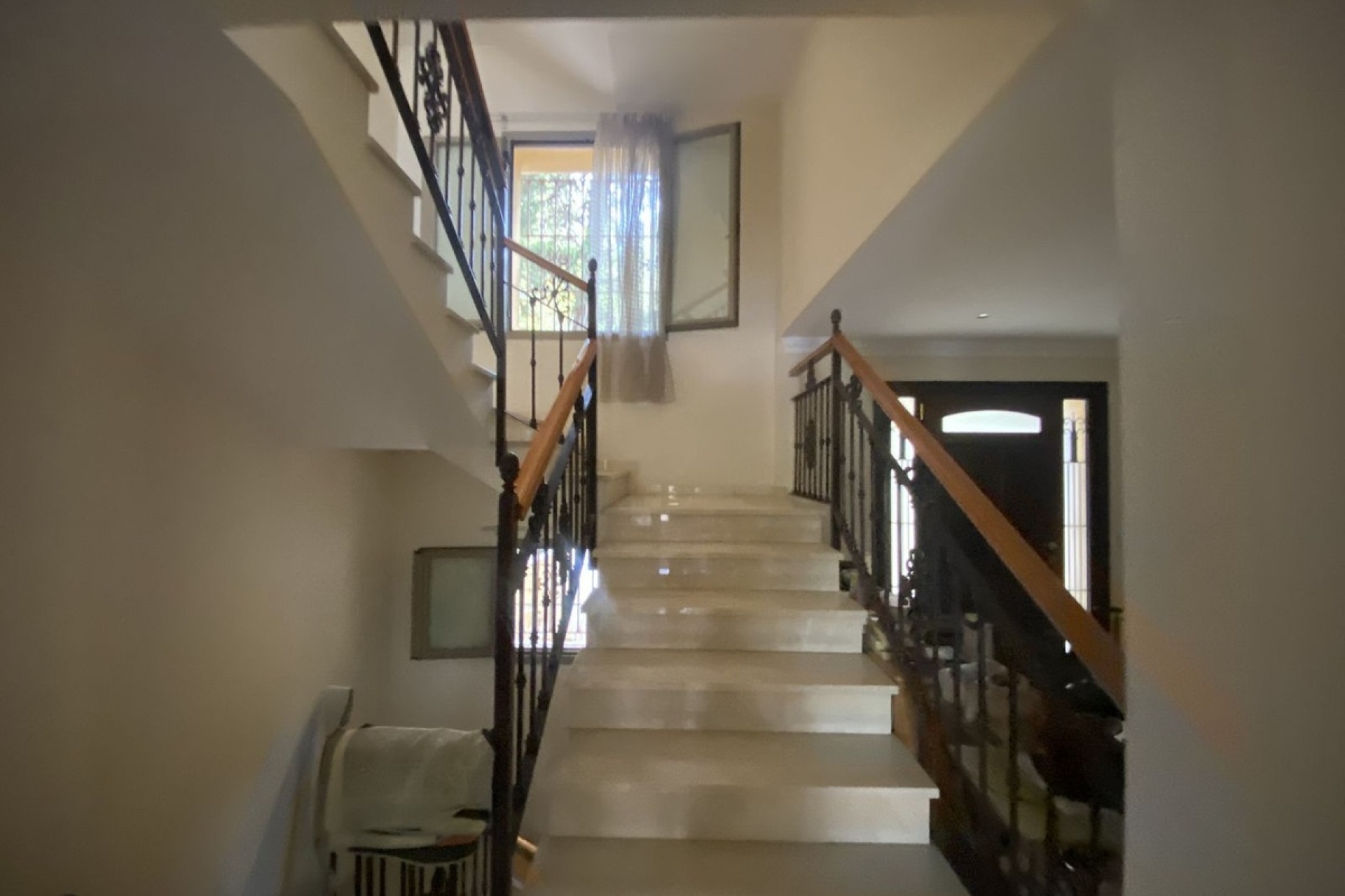 Resale - Villa - Marbella - Nueva Andalucía