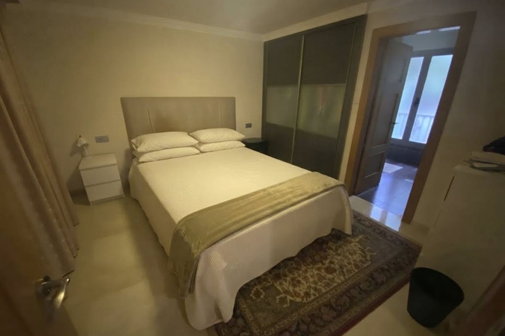 Resale - Villa - Marbella - Nueva Andalucía