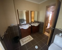 Resale - Villa - Marbella - Nueva Andalucía