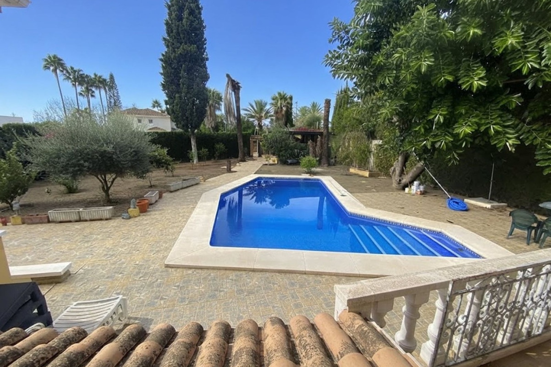 Resale - Villa - Marbella - Nueva Andalucía