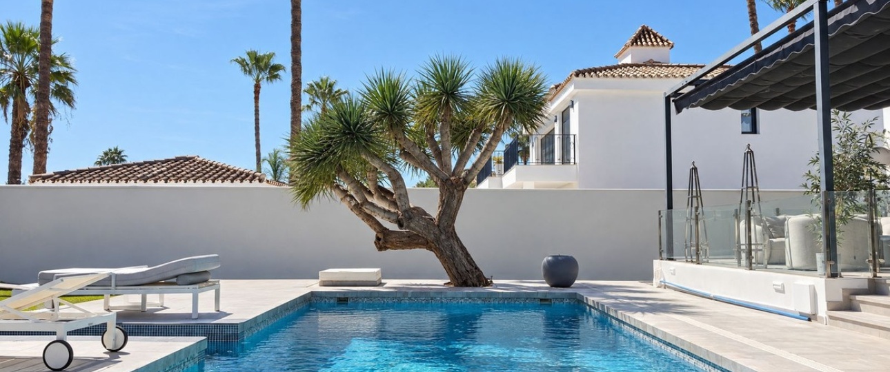 Resale - Villa - Marbella - Nueva Andalucía
