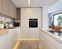 Resale - Villa - Marbella - Nueva Andalucía