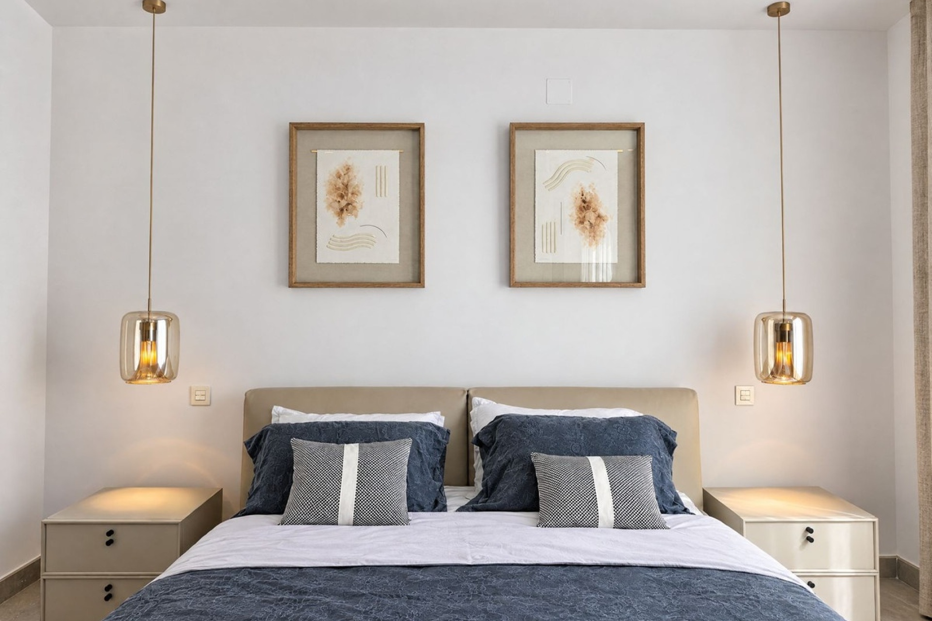 Resale - Villa - Marbella - Nueva Andalucía