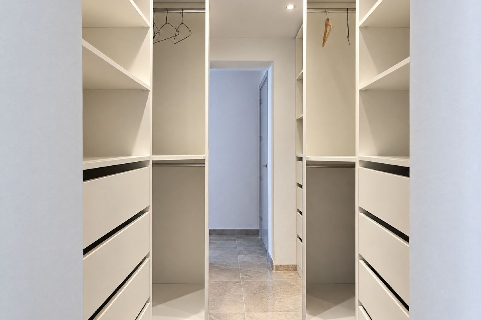 Resale - Villa - Marbella - Nueva Andalucía