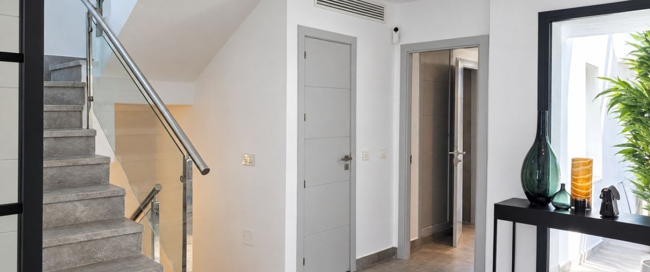 Resale - Villa - Marbella - Nueva Andalucía