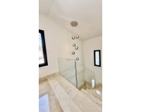 Resale - Villa - Marbella - Nueva Andalucía