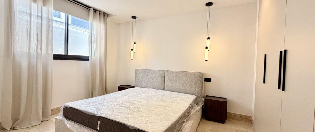 Resale - Villa - Marbella - Nueva Andalucía