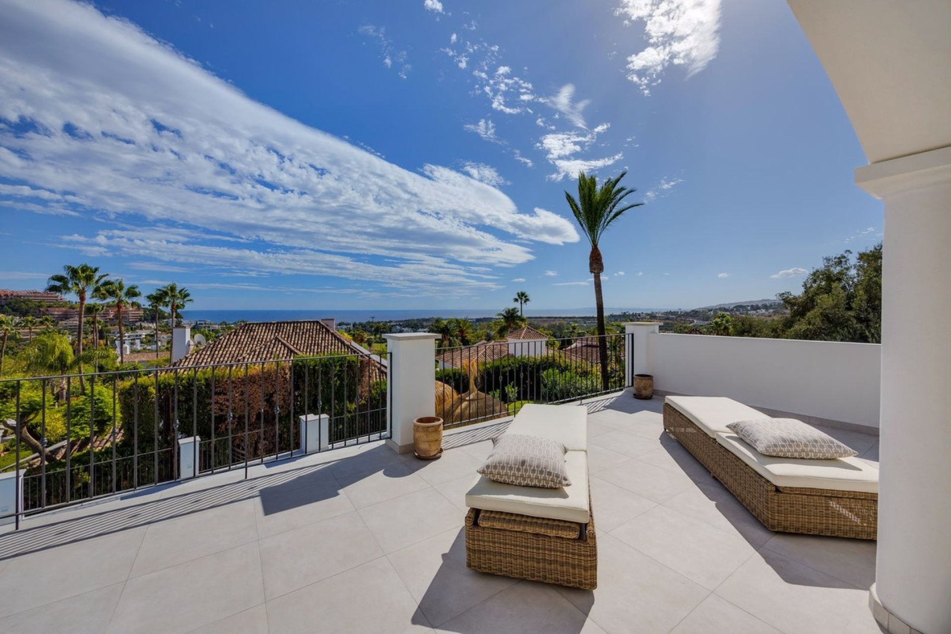 Resale - Villa - Marbella - Nueva Andalucía