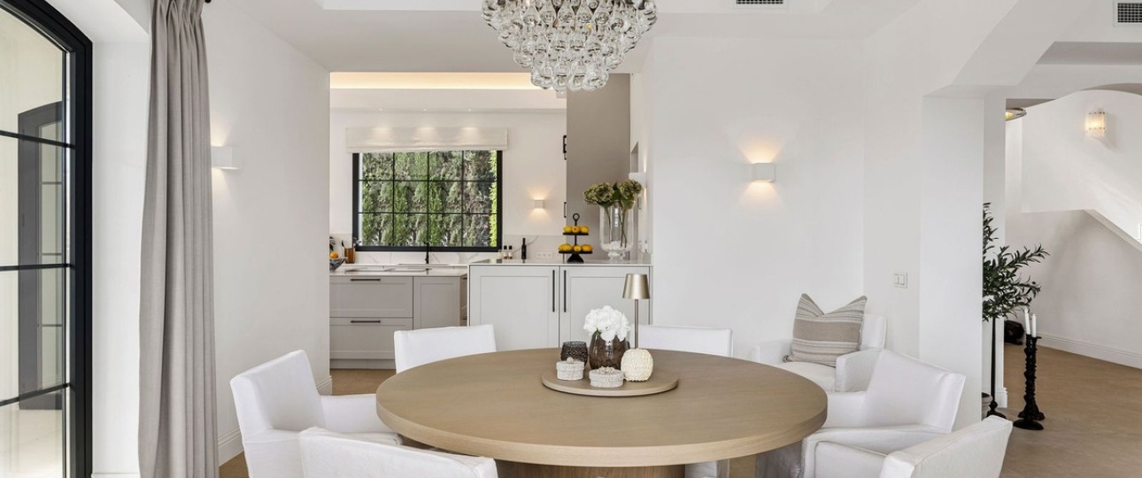 Resale - Villa - Marbella - Nueva Andalucía
