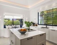 Resale - Villa - Marbella - Nueva Andalucía