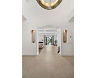 Resale - Villa - Marbella - Nueva Andalucía
