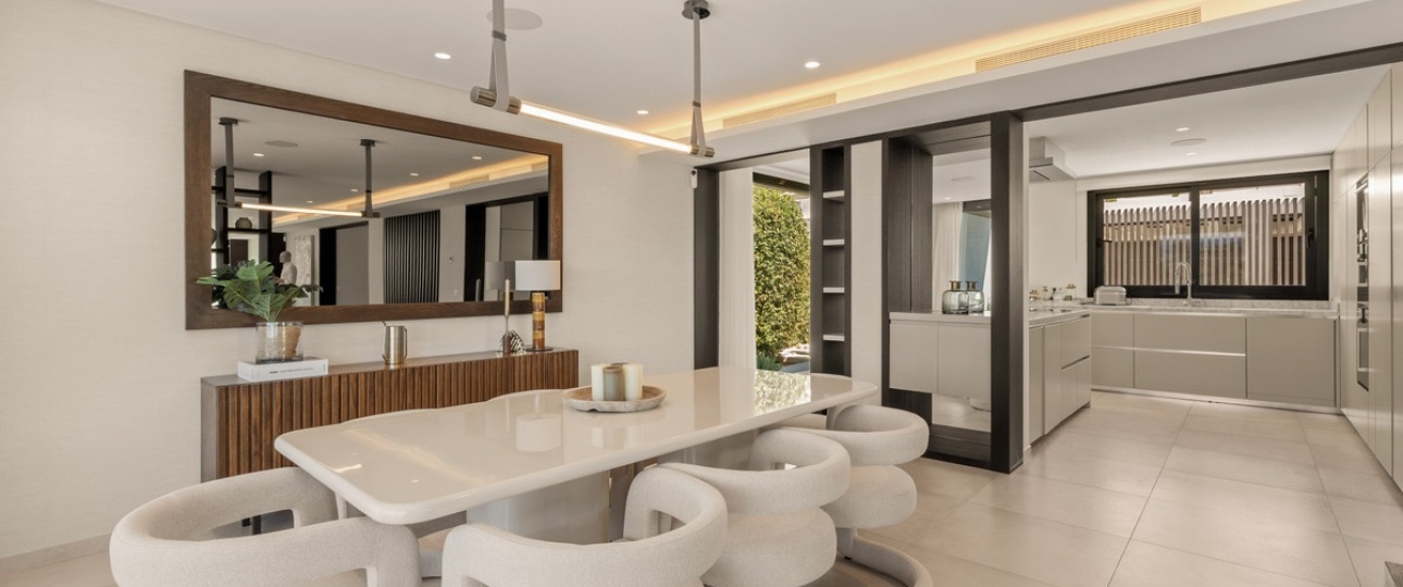 Resale - Villa - Marbella - Nueva Andalucía