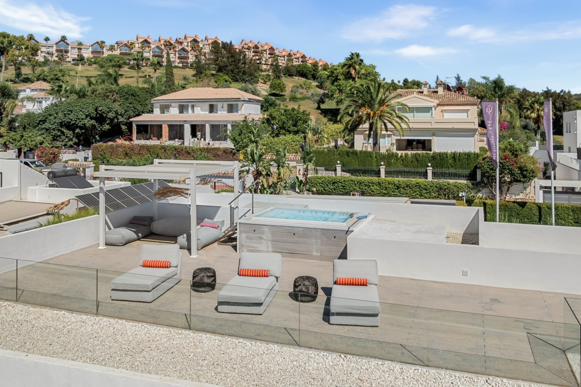 Resale - Villa - Marbella - Nueva Andalucía