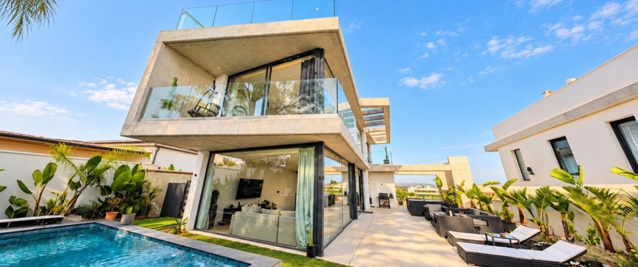 Resale - Villa - Marbella - Nueva Andalucía