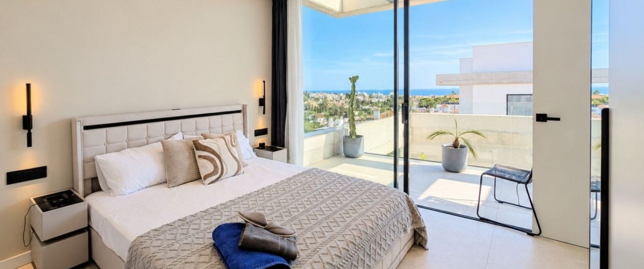 Resale - Villa - Marbella - Nueva Andalucía