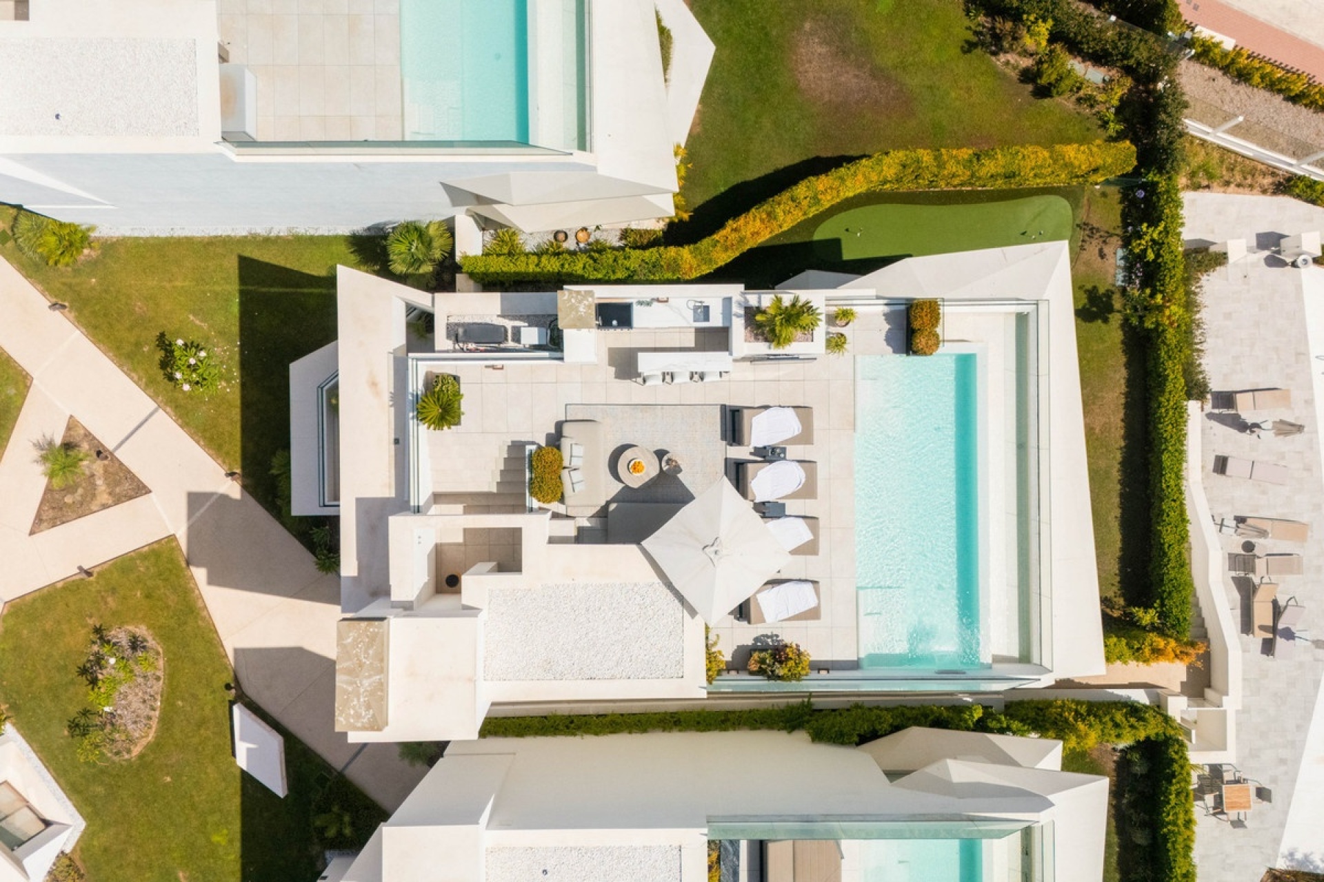 Resale - Villa - Marbella - Nueva Andalucía