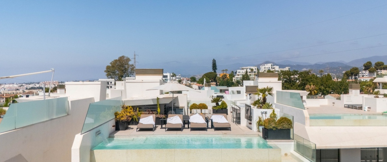 Resale - Villa - Marbella - Nueva Andalucía