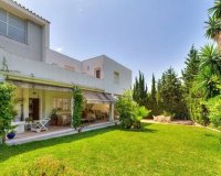 Resale - Villa - Marbella - Nueva Andalucía