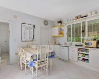 Resale - Villa - Marbella - Nueva Andalucía