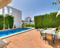 Resale - Villa - Marbella - Nueva Andalucía